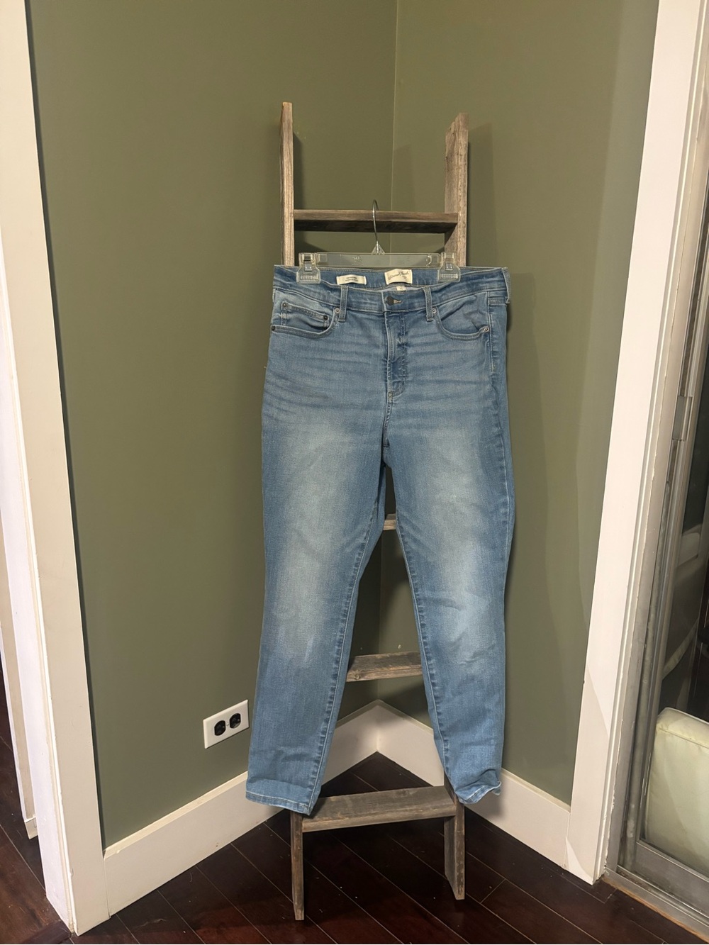 Universal Thread High Rise Skinny Jeans - Picture 3 of 7